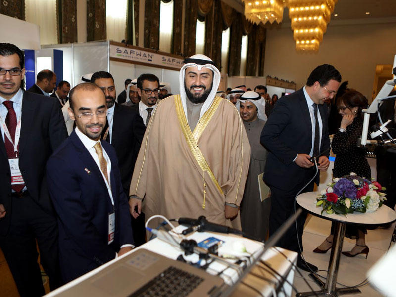 الصباح في المعرض المصاحب لمؤتمر مستجدات الحنجرة والأحبال الصوتية