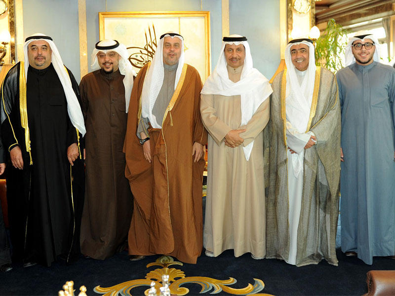 المبارك خلال استقباله مجلس إدارة الخطوط الوطنية أمس