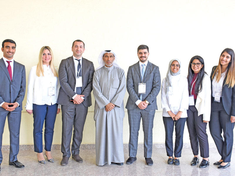 المقاطع متوسطاً فريق الكلية