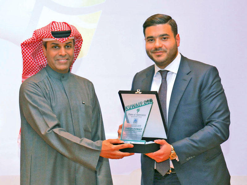 ناجيا مع وكيل وزارة التجارة د. خالد الفاضل