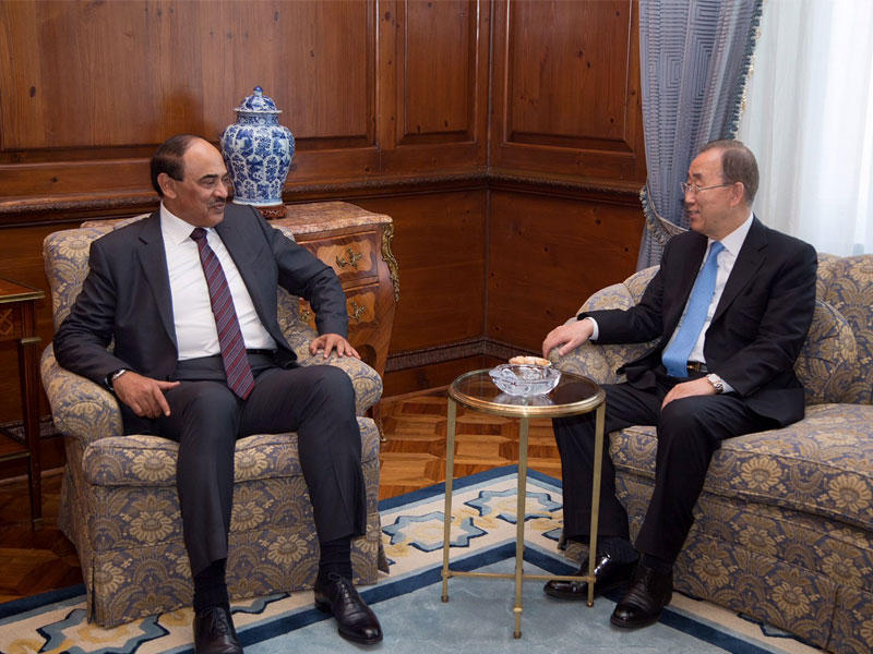 وزير الخارجية الكويتي الشيخ صباح الخالد الحمد الصباح خلال لقائه مع الأمين العام السابق للأمم المتحدة بان كي مون