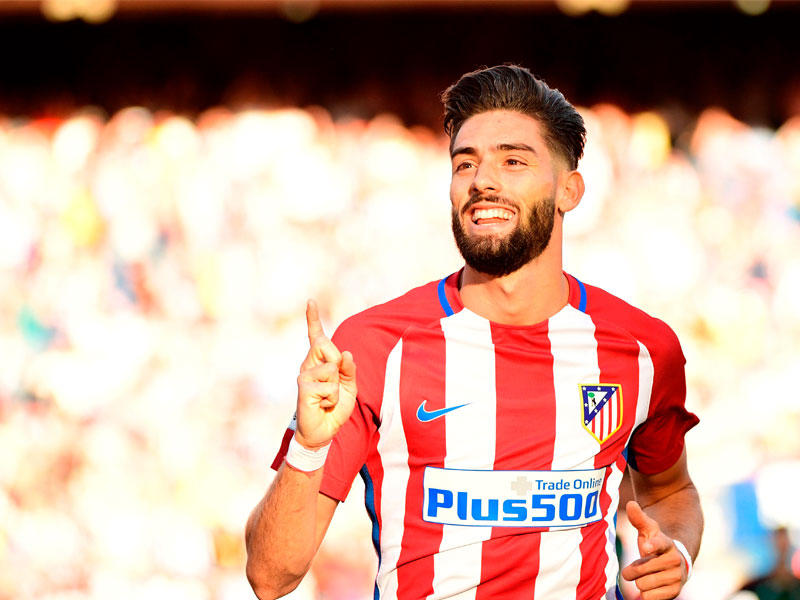 الجناح الدولي البلجيكي يانيك كاراسكو