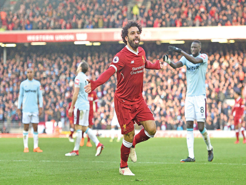 محمد صلاح نجم ليفربول يحتفل بهدفه