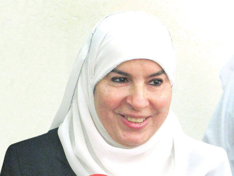  الوكيلة المساعدة لقطاع الشؤون المالية والادارية في وزارة الشؤون الاجتماعية د. فاطمة الملا