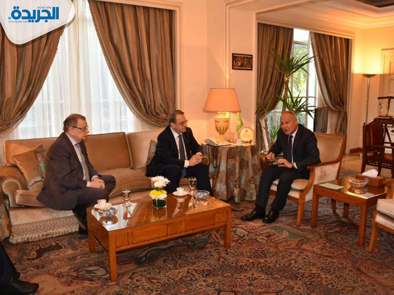 الامين العام لجامعة الدول العربية احمد ابو الغيط خلال لقاء مع مبعوث الرئيس الروسي للشرق الأوسط ميخائيل بوجدانوف