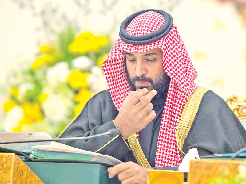 بن سلمان خلال اجتماع الحكومة السعودية أمس الأول (واس)