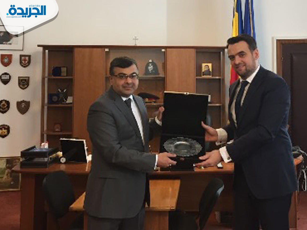 سفير الكويت لدى رومانيا طلال الهاجري مع وزير الدولة في وزارة الداخلية الرومانية ورئيس مفوضية الشرطة روبرت مارين