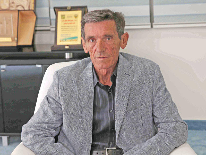 مدرب المنتخب الوطني الأول لكرة القدم، المعار من نادي التضامن، الصربي رادي