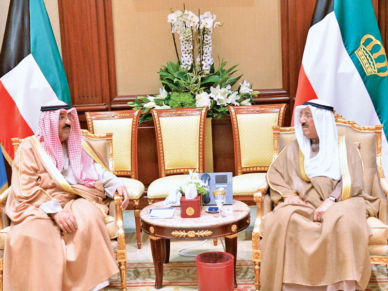 الأمير مستقبلاً مشعل الأحمد أمس