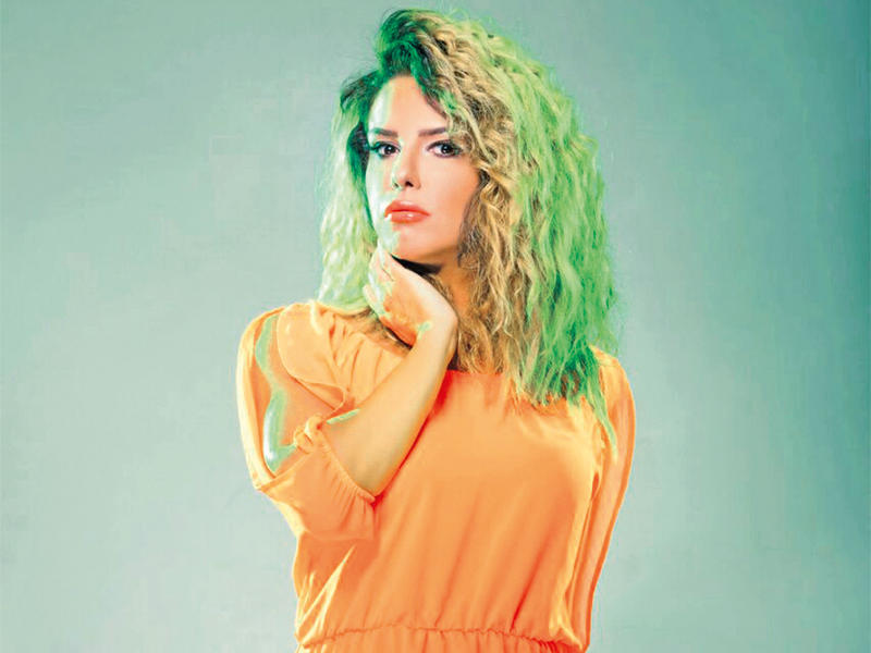 دُنيا عبدالعزيز