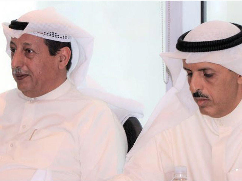 وليد الصباح ومحمد الهاجري خلال اجتماع الجمعية العمومية