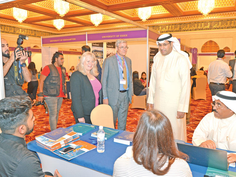 جانب من الجولة في المعرض