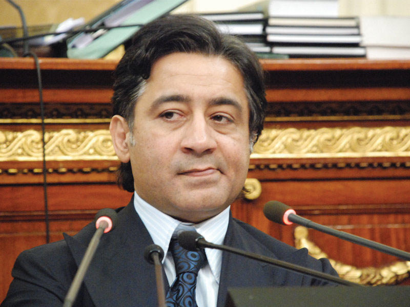 رجل الأعمال أحمد عز