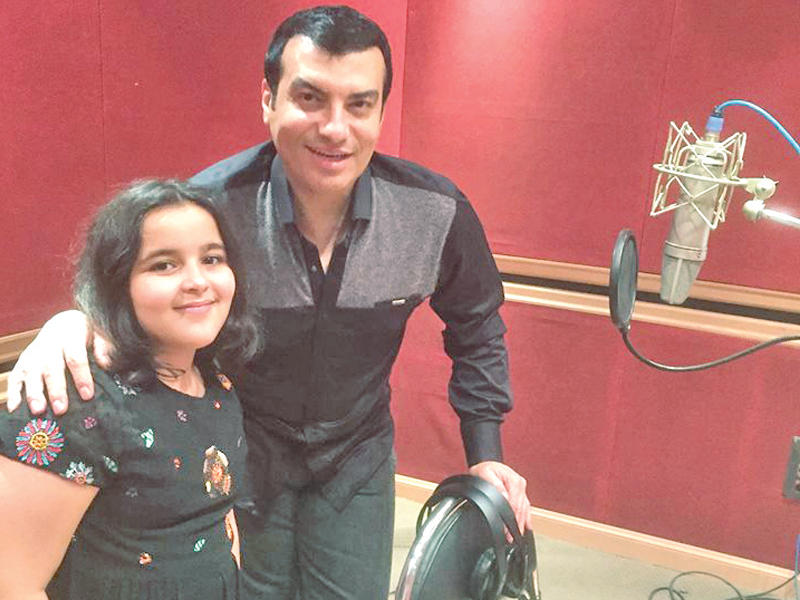 إيهاب توفيق وأشرقت أحمد 