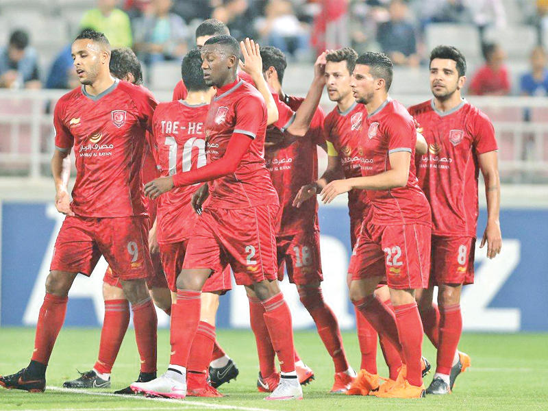 لاعبو الدحيل يحتفلون