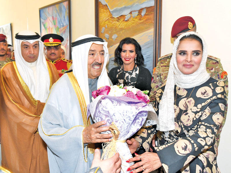 هدية من الورود لسموه