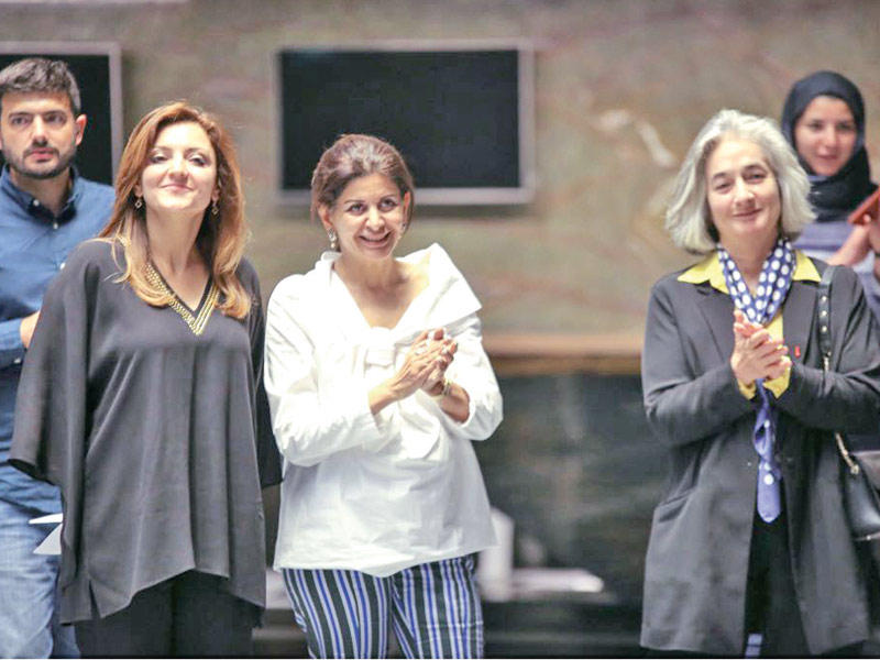 السقاف تتوسط سفيرة فرنسا والملحقة الثقافية بالمعهد الثقافي الفرنسي وسفارة باريس