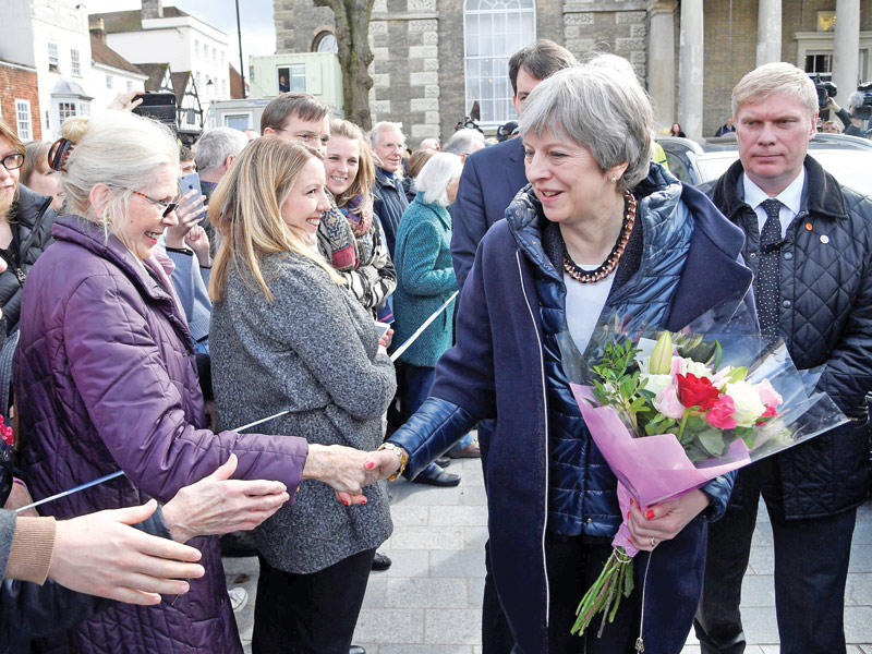 ماي في سالزبري أمس (أ ف ب)