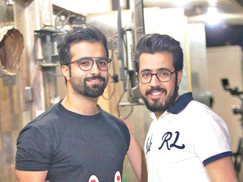 خليفة الفيلكاوي وعبدالله الويس