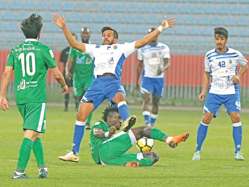 جانب من مباراة العربي والجهراء   (تصوير جورج ريجي)