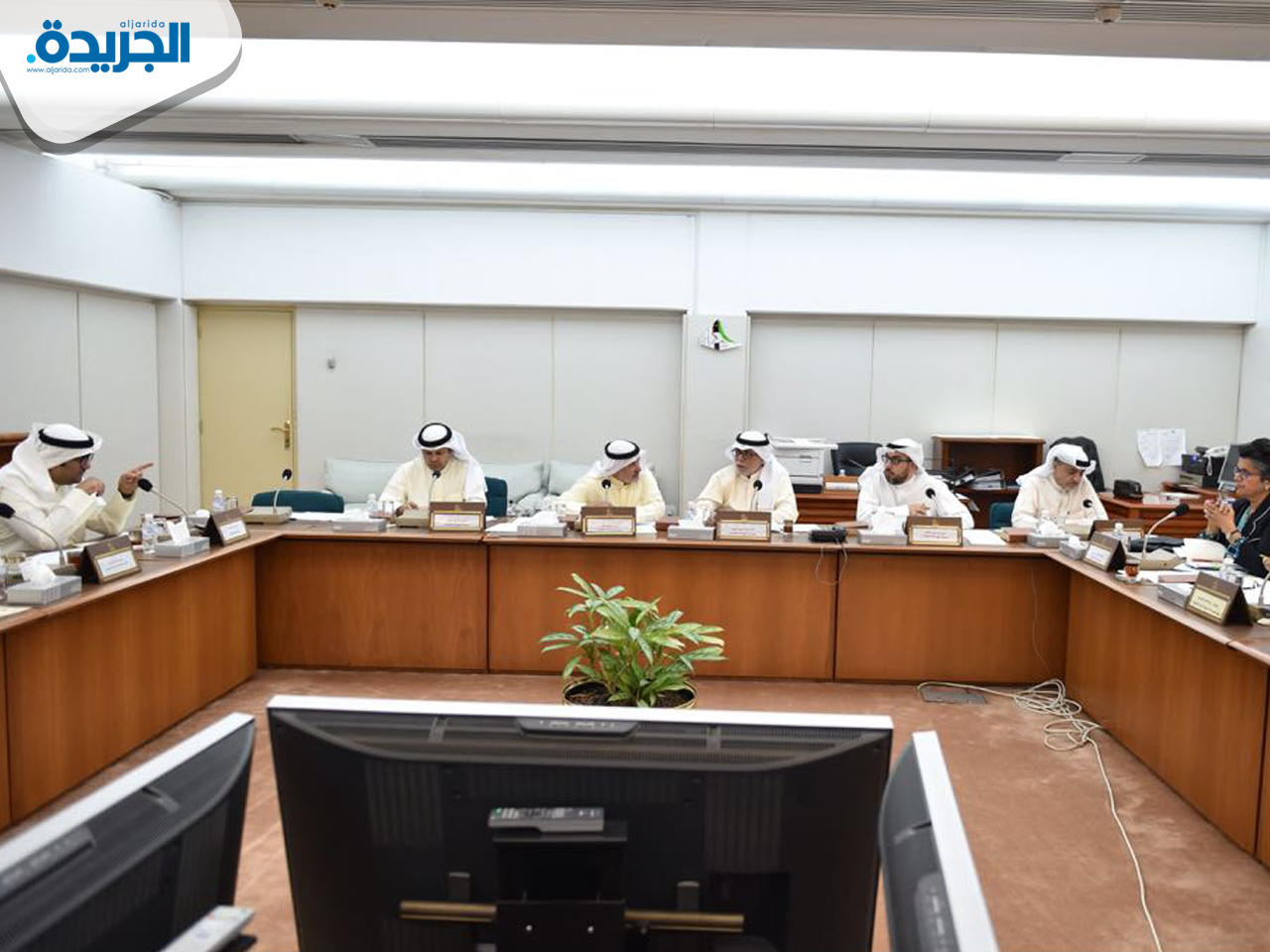 جانب من اجتماع لجنة الشؤون المالية والاقتصادية البرلمانية