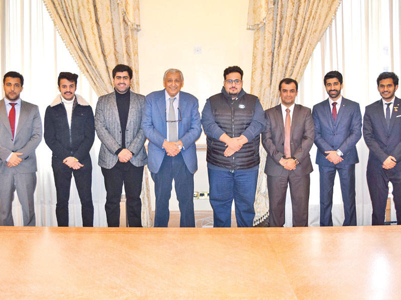 الدويسان متوسطاً أعضاء اتحاد بريطانيا