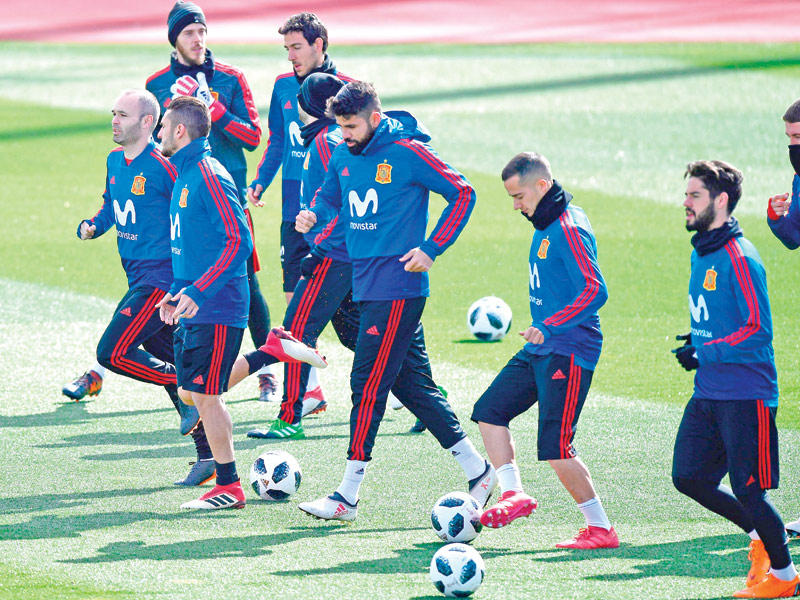 جانب من تدريبات المنتخب الاسباني