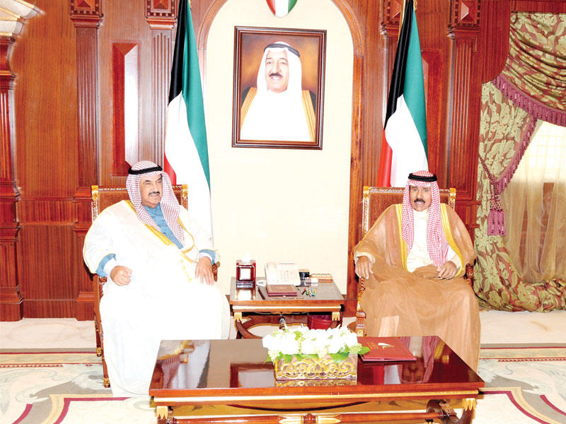 ولي العهد مستقبلاً ناصر المحمد أمس 