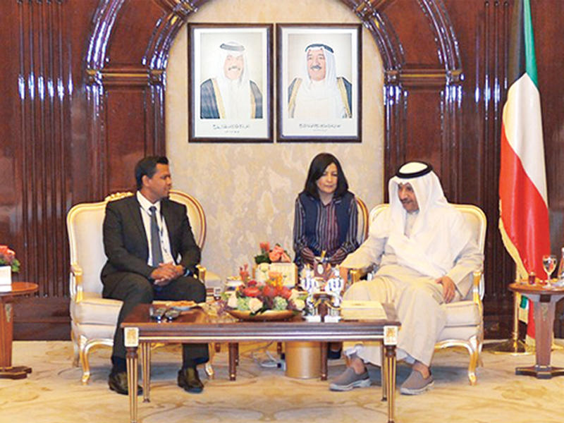 المبارك مستقبلاً زياث أمس