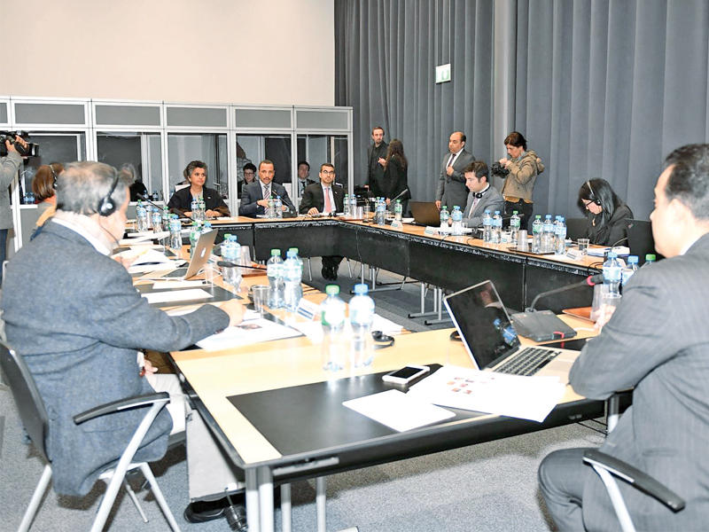 الغانم خلال حضوره جلسة الاستماعn