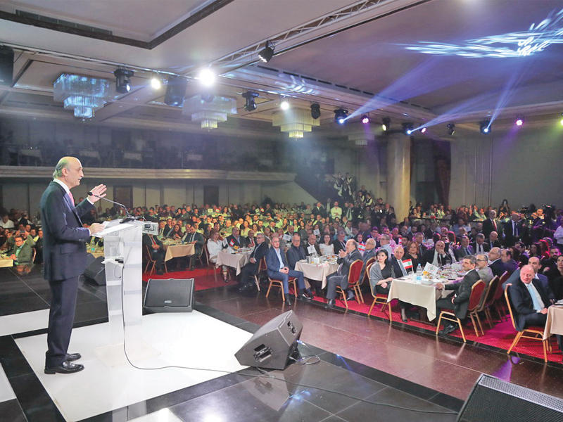 جعجع متحدثاً خلال العشاء السنوي لمنسقية كسروان (الوكالة الوطنية)