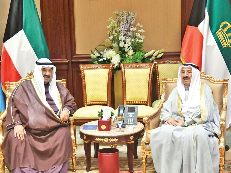 الأمير مستقبلاً ناصر المحمد أمس