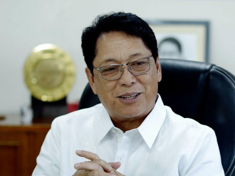  وزيرالعمل الفلبيني سيلفستر بيللو 