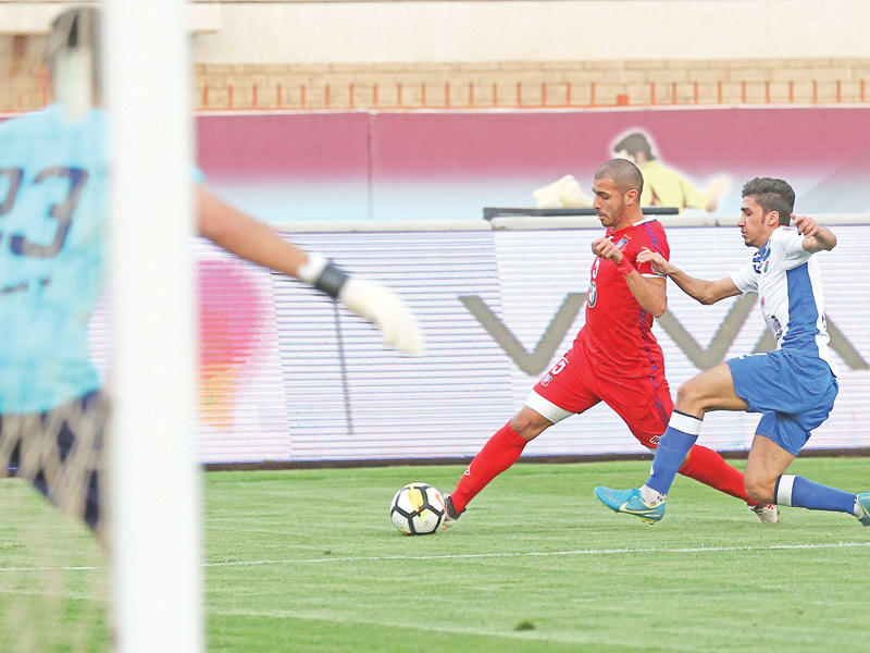 جانب من مباراة الكويت والجهراء (تصوير جورج رجي)