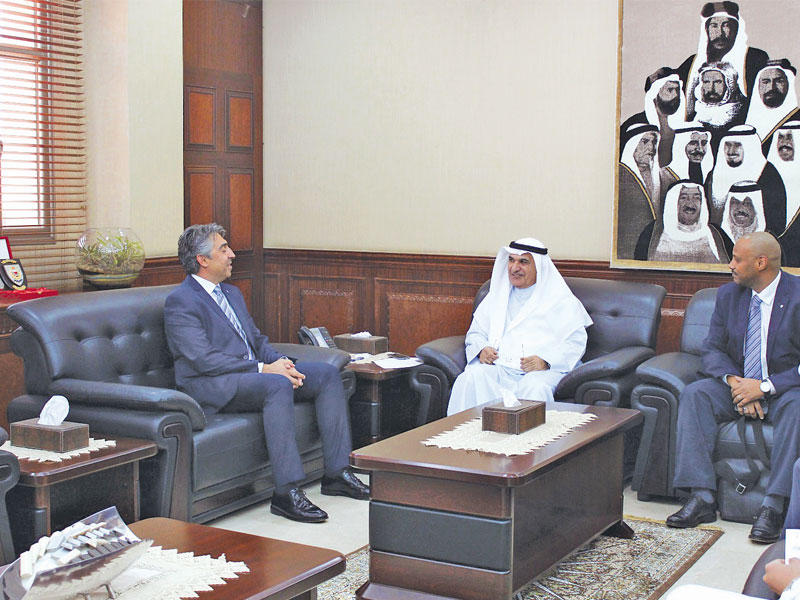 الديين مستقبلاً ممثل حقوق الإنسان