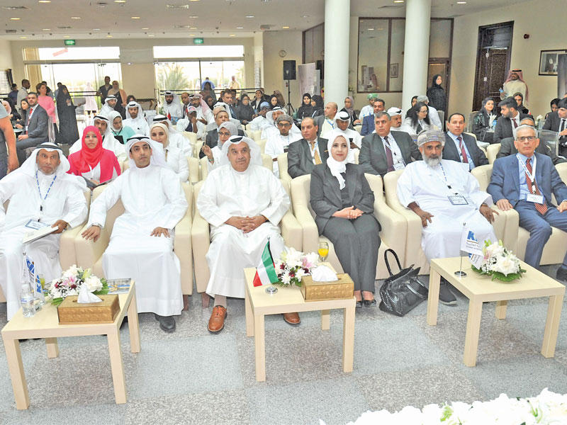 جانب من افتتاح المسابقة 