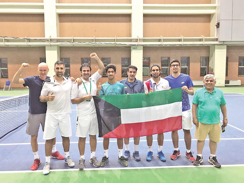 أبطال منتخب الكويت الفائز في تصفيات كأس ديفيز