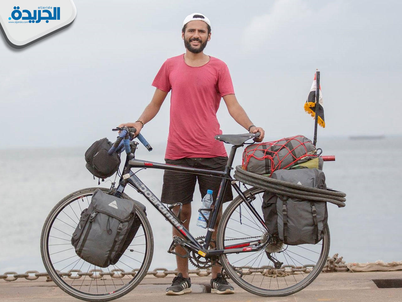 محمد نوفل مع دراجته