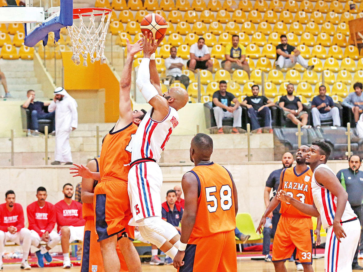 هجمة كويتاوية على سلة كاظمة  (تصوير جورج ريجي)