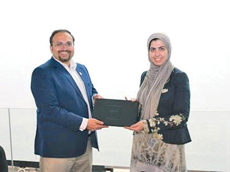  الموسوي وحسن حيدر