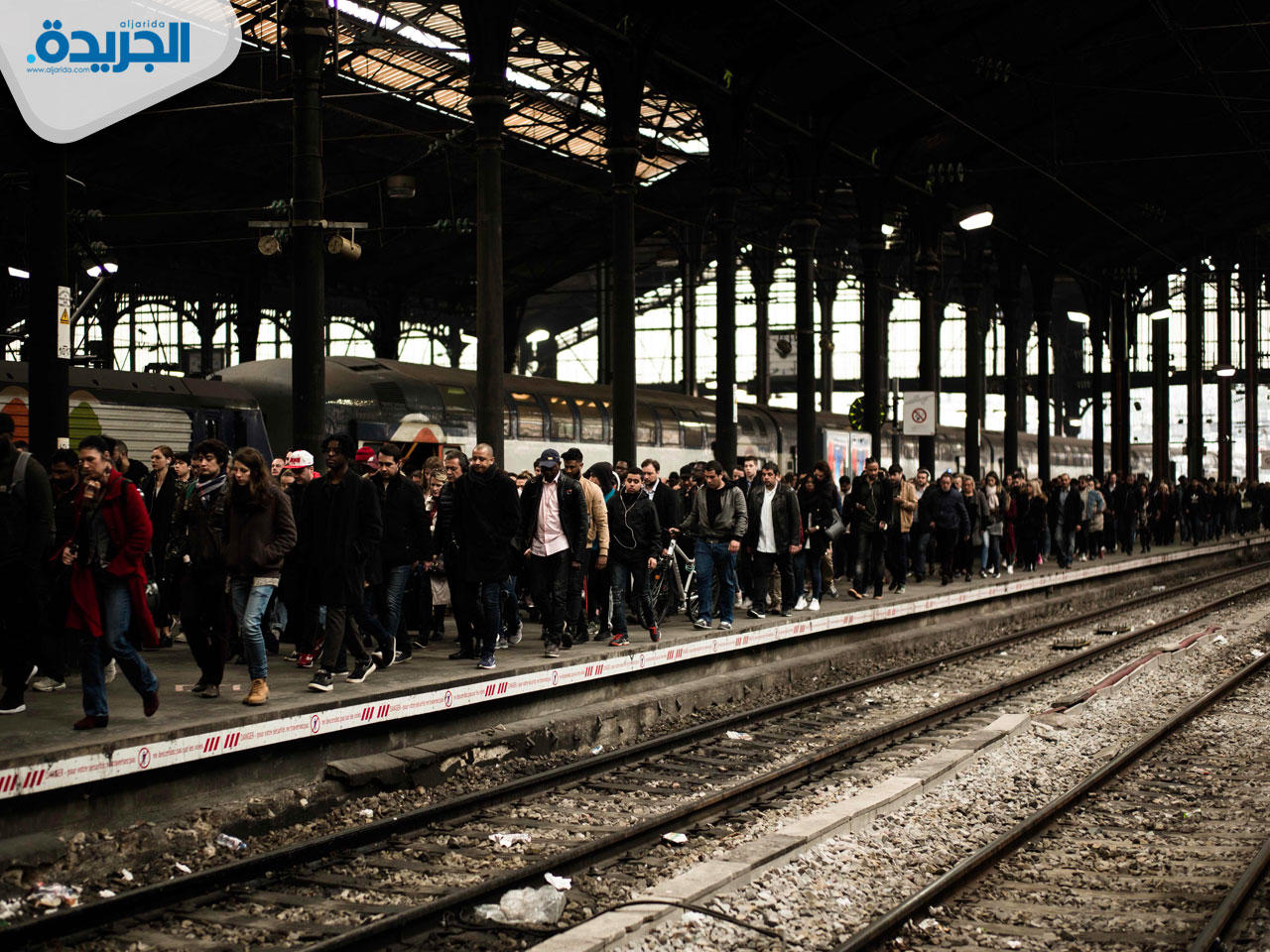 إزدحام في احدى محطات القطار في فرنسا