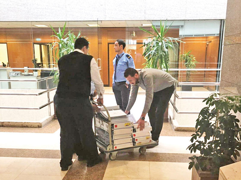 نقل الملفات التي تمت مناقشتها في اجتماع مجلس الجامعة