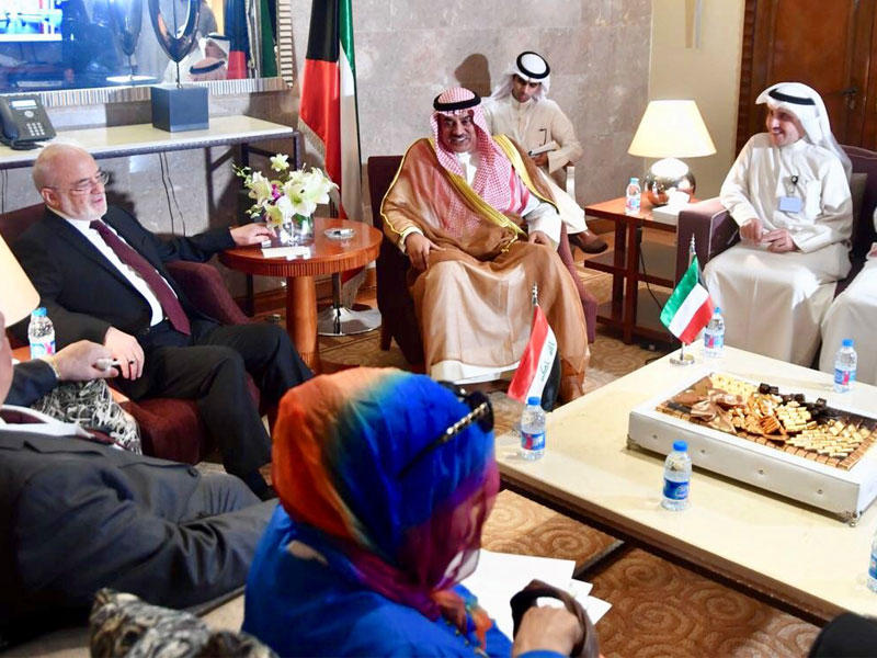 الخالد خلال لقائه الجعفري