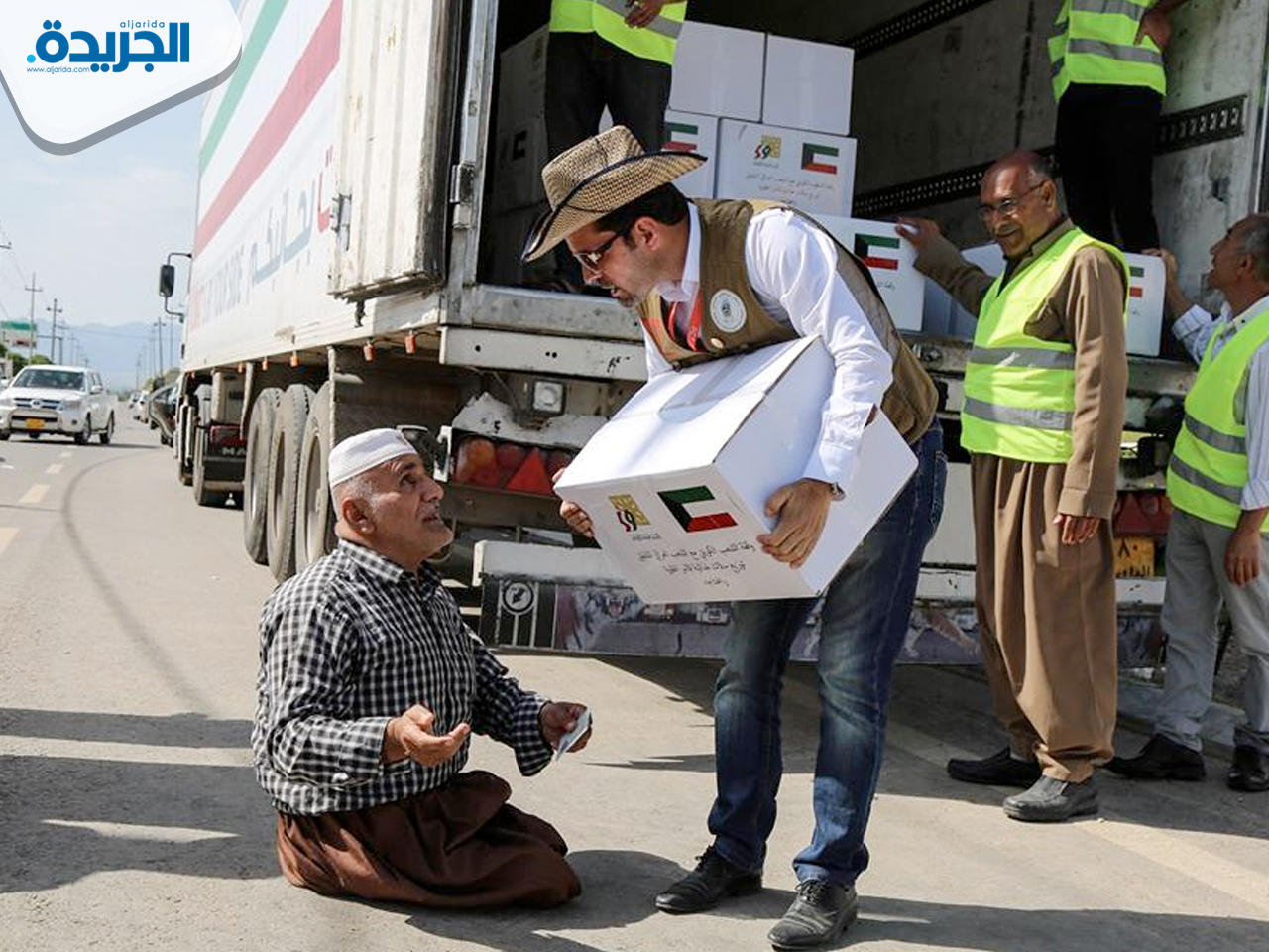 جانب من عملية توزيع المساعدات على الفقراء والمحتاجين وذوي الاحتياجات الخاصة في عدد من مناطق إقليم كردستان