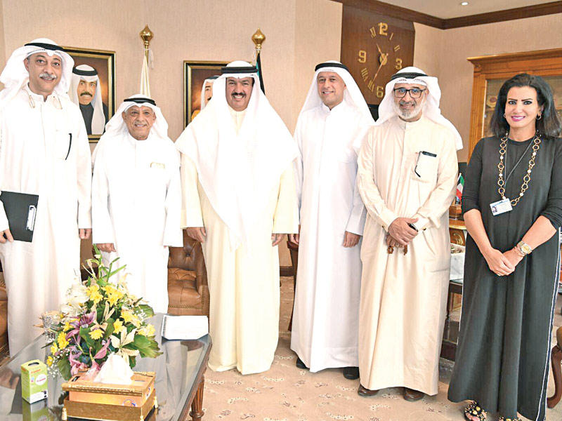 المضف خلال استقباله وفد «جودة التعليم»