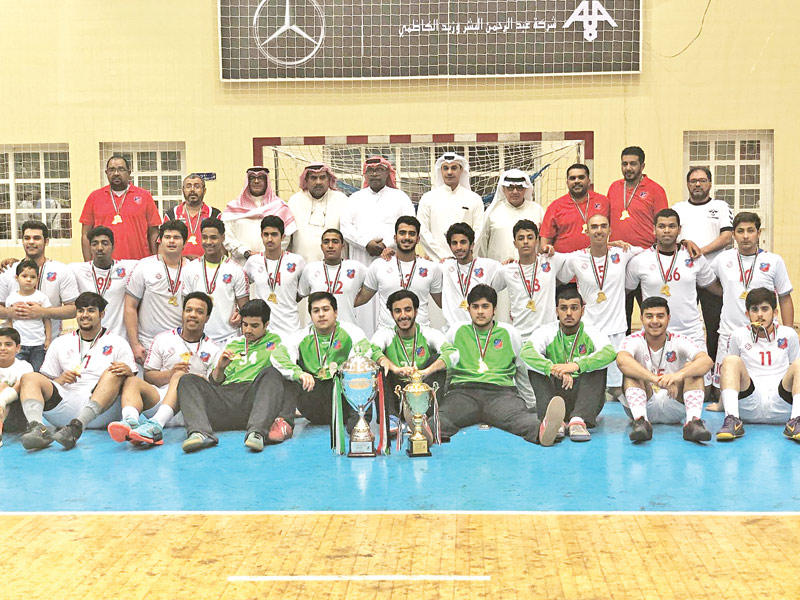 صورة جماعية لفريق ناشئي الكويت