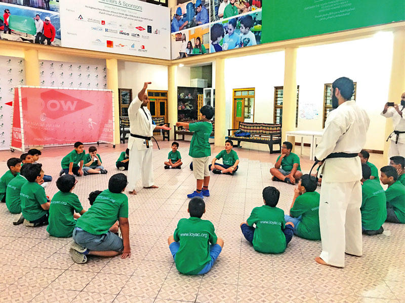 جانب من إحدى فعاليات لوياك