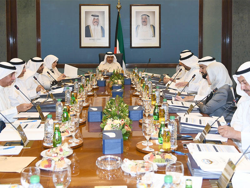 المبارك مترئساً اجتماع مجلس الوزراء أمس