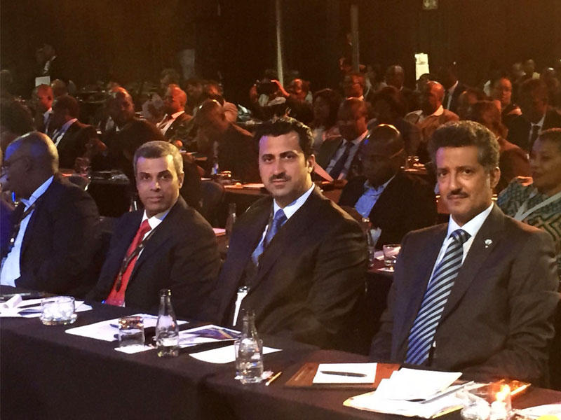 خالد الفاضل والشيخ نمر الصباح خلال المؤتمر