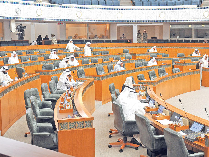 جانب من الجلسة أمس   (تصوير عبدالله الخلف)